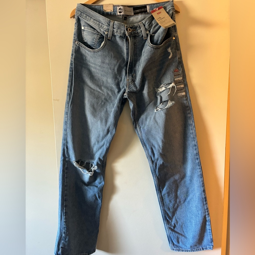Women’s silver tab Levi’s